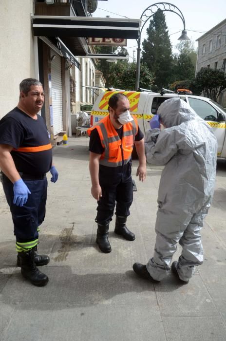 Medidas coronavirus en Caldas: tareas de limpieza en el entorno de la residencia en cuarentena