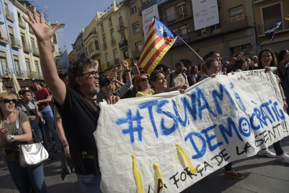 Respostes a la sentència: centenars de persones es manifesten a Manresa contra la sentència