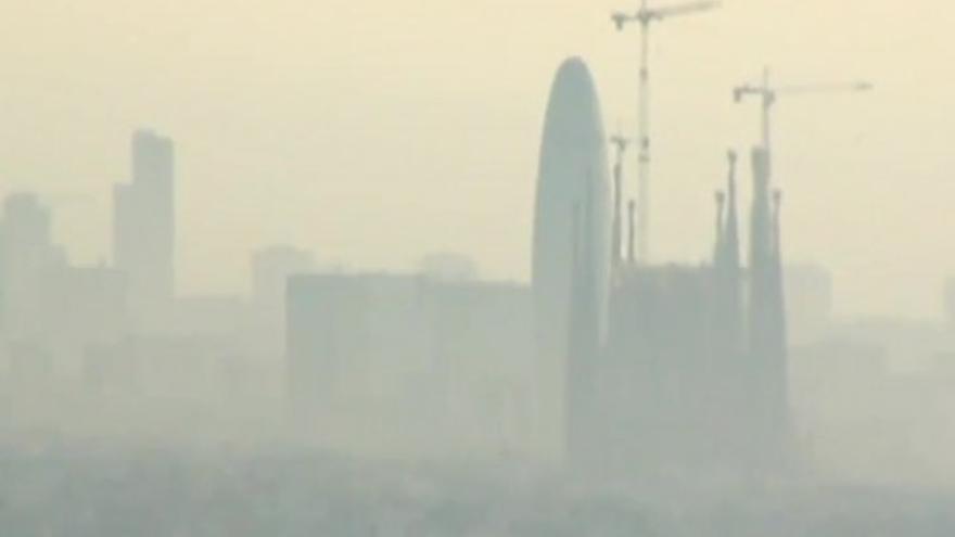 La contaminación obliga a activar la alerta en Barcelona