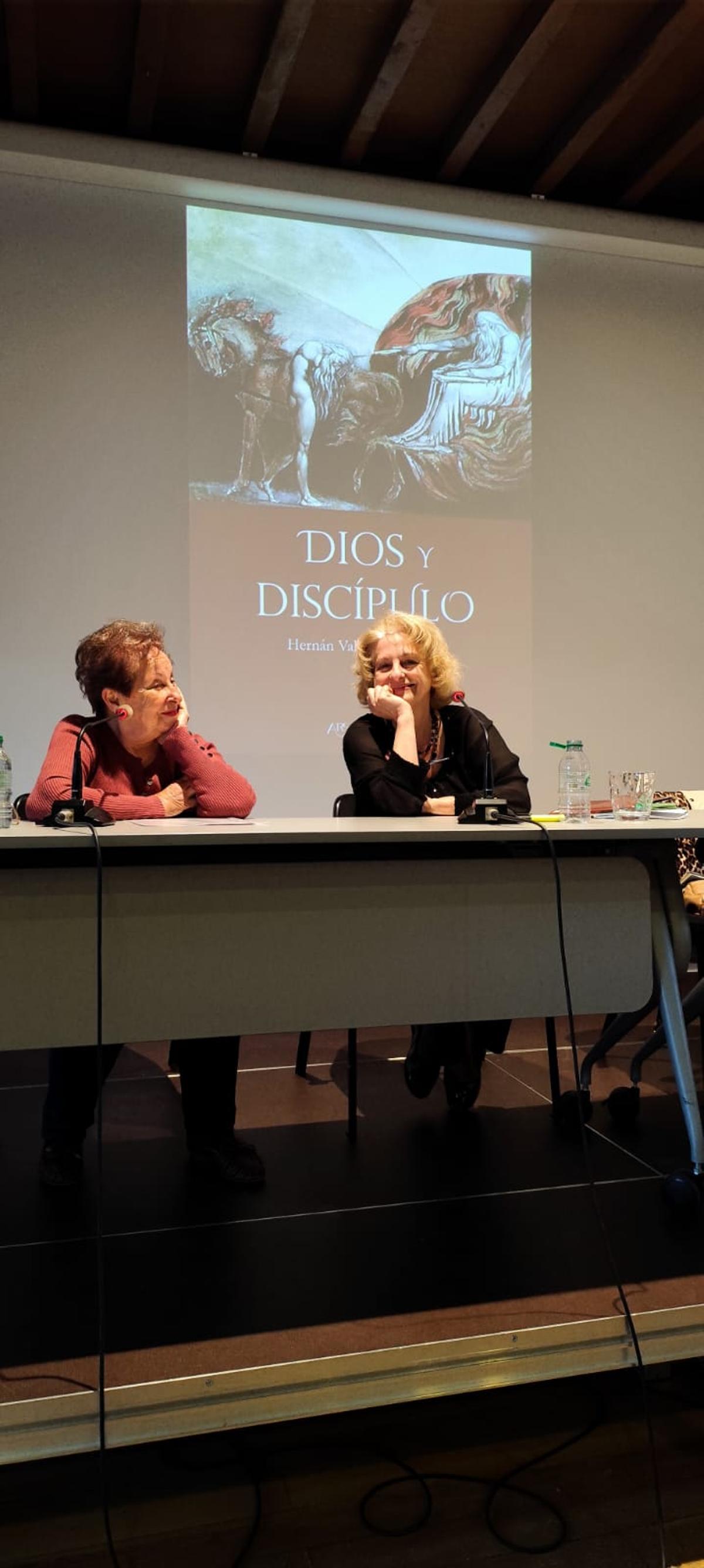 Integrantes de la Asociación de Escritores de Asturias.