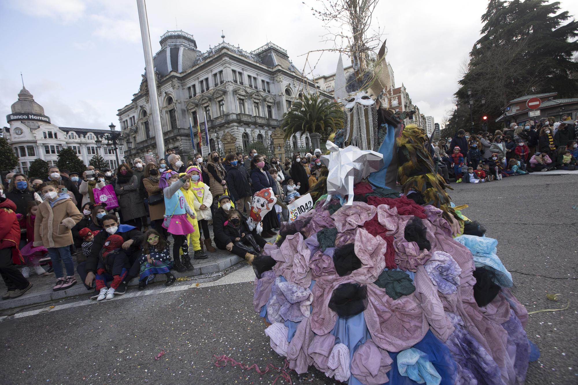 Galería de fotos: Así fue el gran desfile del carnaval en Oviedo