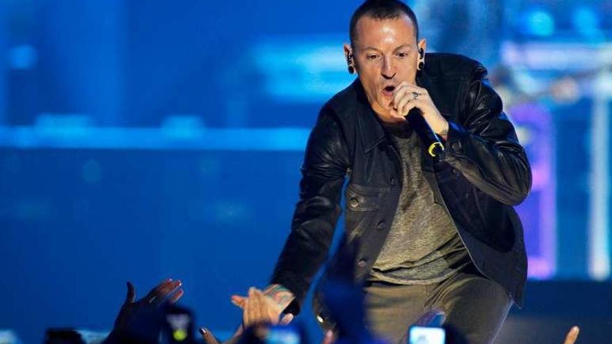 El líder de la banda Linkin Park, Chester Bennington.