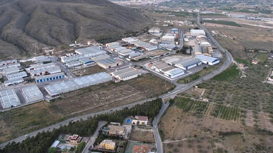 Vista aérea del polígono industrial de Ascoy y la zona de las urbanizaciones de Cieza.