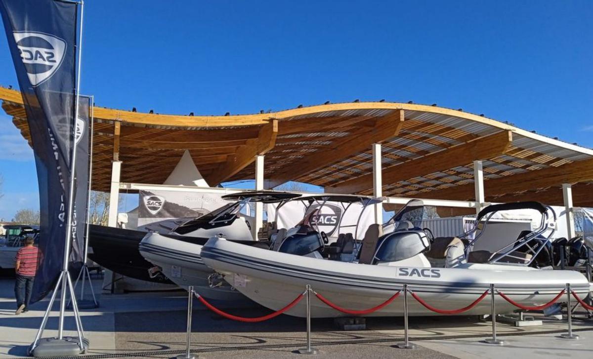 Els visitants passejant per la Fira Vaixell a Empuriabrava el 2024.  | FIRA VAIXELL