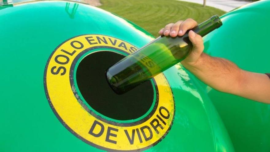 O programa de reciclaxe de envases supera xa os 5.000 usuarios na capital galega