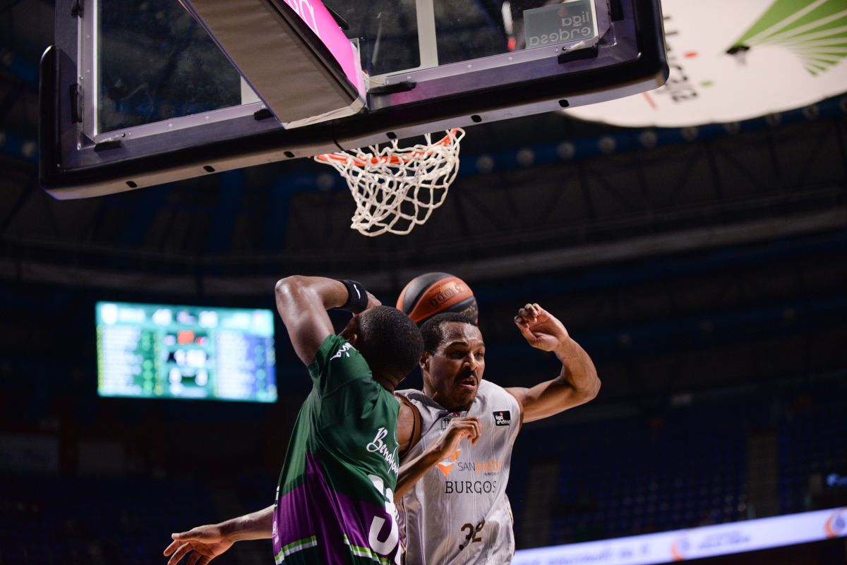 Las imágenes del Unicaja - San Pablo Burgos en el Martín Carpena.