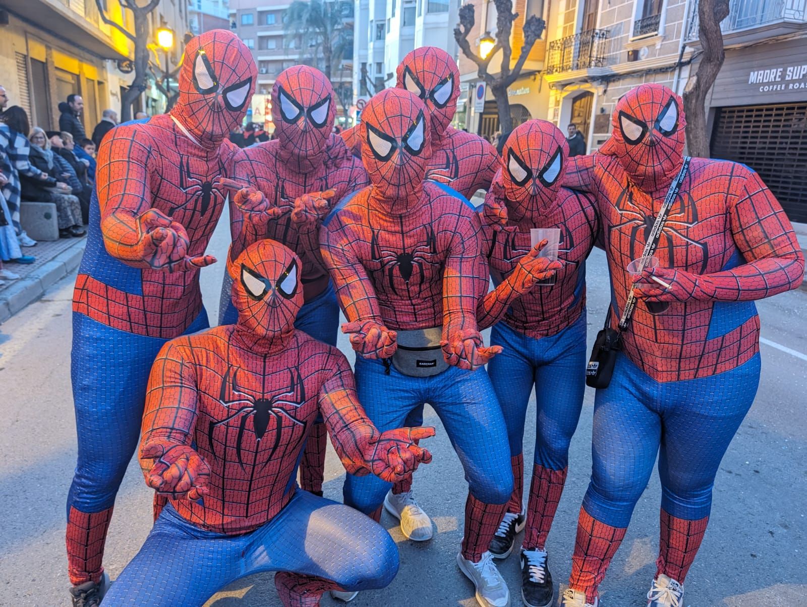 Las mejores fotos del desfile de disfraces del Carnaval de Benicàssim