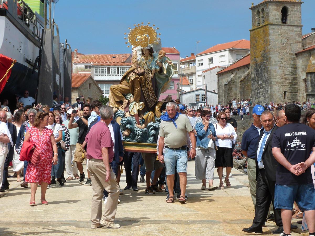 Milagre en Laxe: a Virxe do Carme resucita a un mariñeiro na recreación do Naufraxio Milagre en Laxe: a Virxe do Carme resucita a un mariñeiro na recreación do Naufraxio