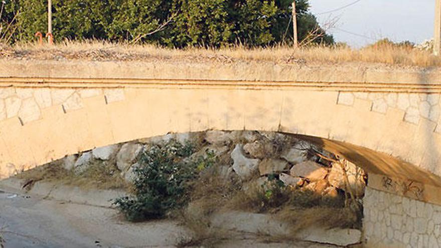 Puente sobre el que pasaba el ferrocarril.