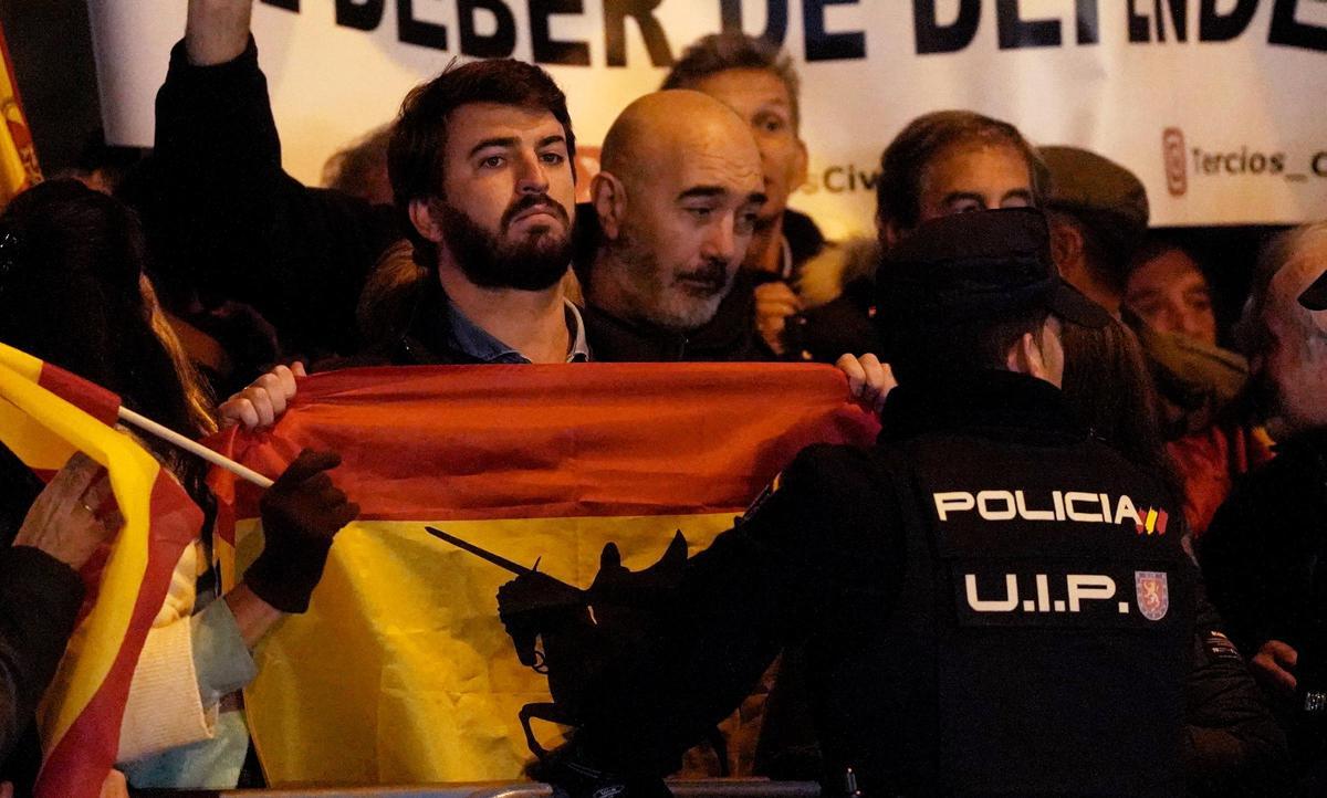 El vicepresidente de Vox en Castilla y León, Juan García-Gallardo en la manifestación de la calle Ferraz.