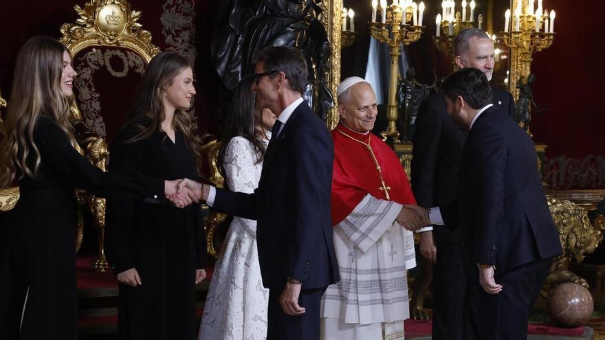 Emoción entre los murcianos en Madrid por el encuentro con el papa León XIV: “Es una oportunidad única”