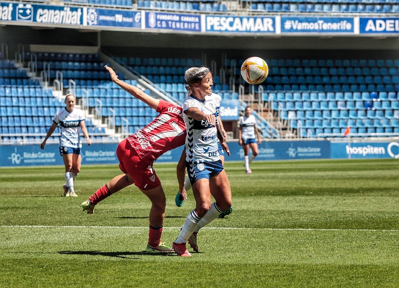 Partido futbol UDG Tenerife-Sevilla de Primera Iberdrola liga femenina