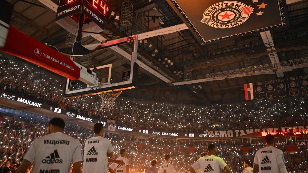 El Stark Arena, impresionante minutos antes del pitido inicial