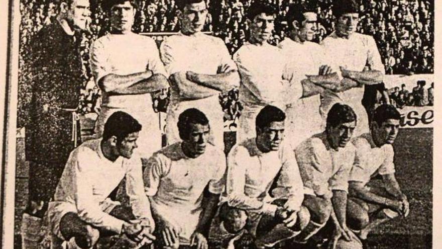 Equipo del Real Madrid en su visita a Pasarón en la temporada 1968-69. // Gustavo Santos
