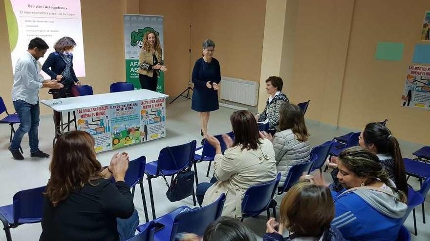 Navia impulsa el emprendimiento de la mujer en el ámbito rural