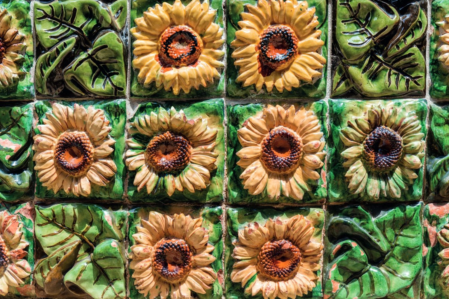 Detalles de la Villa El Capricho en Comillas, Cantabria