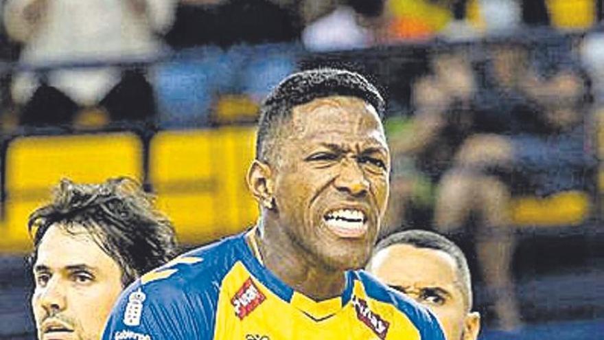 Yosvany Hernández.