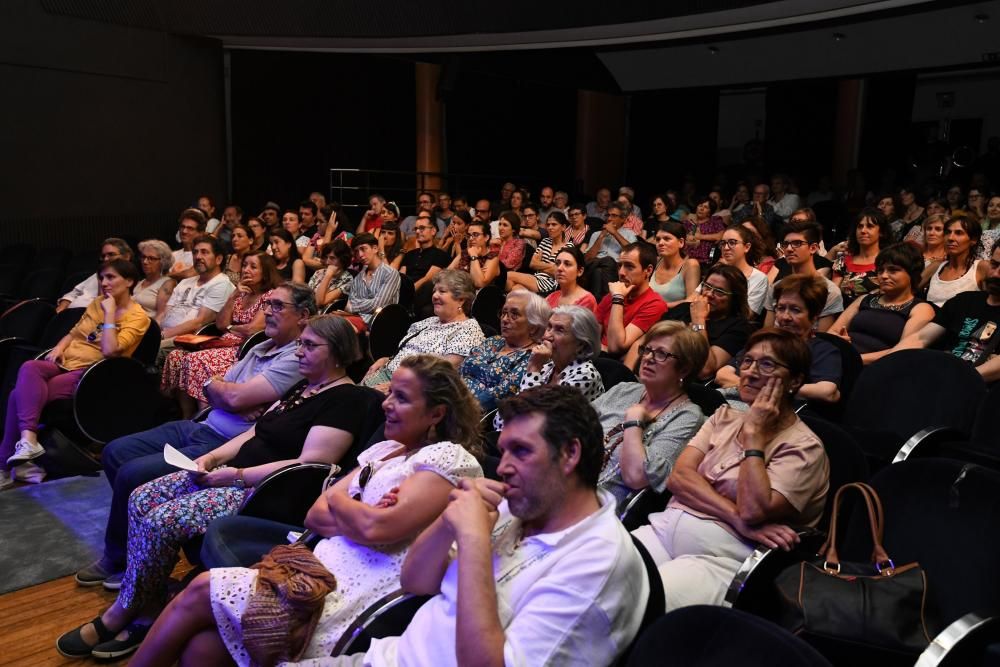 Conciertos en Pontevedra | Martirio echa el telón de Cantos na maré