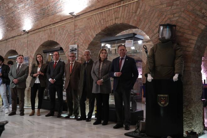 En imágenes: Exposición en el Auditorio de Oviedo de artefactos de ETA y de la Guerra Civil desactivados por la Benemérita