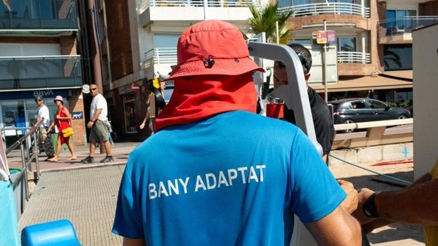 Lloret de Mar ha dut a terme més d’un centenar de serveis de bany adaptat al llarg d’aquest estiu