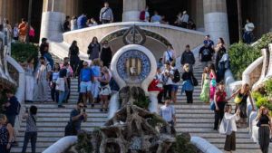 El Park Güell permetrà als  veïns l’accés parcial en bici
