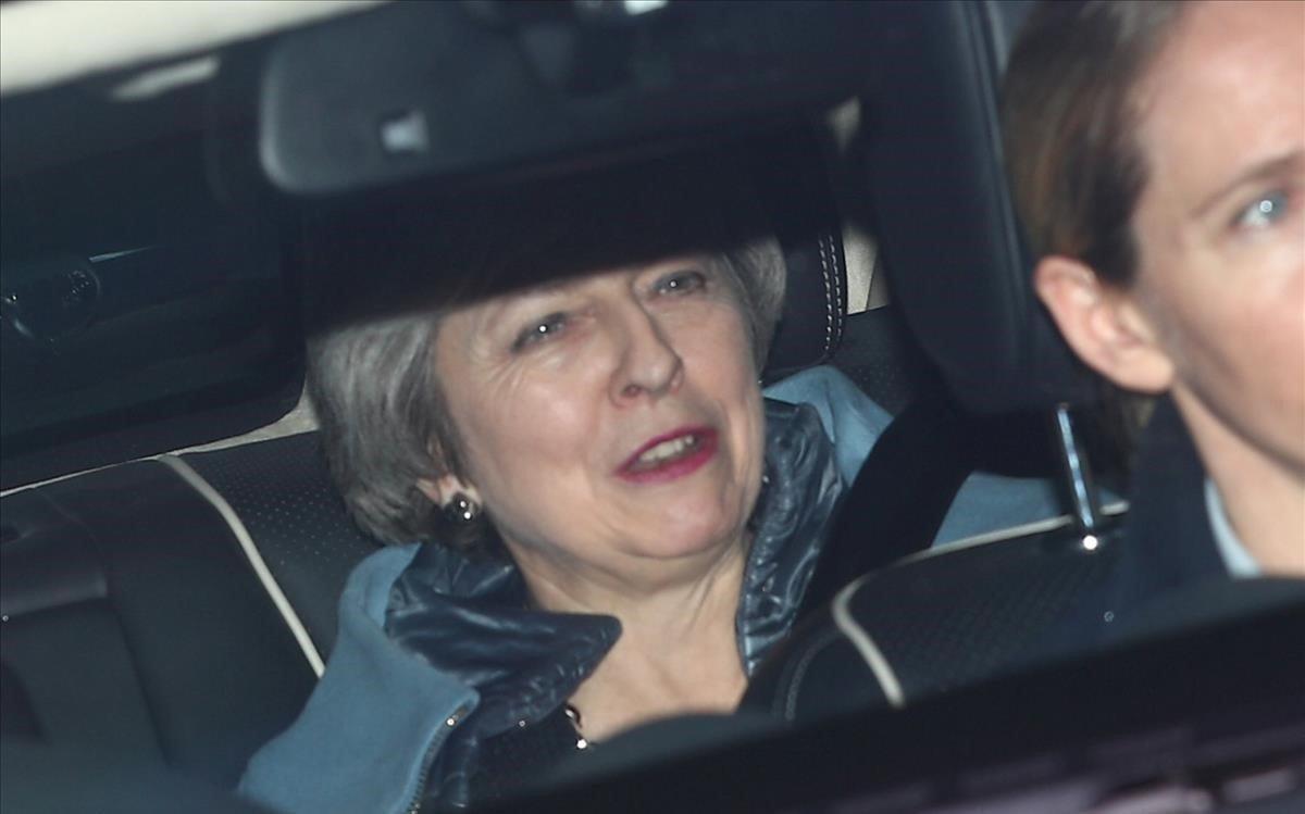 zentauroepp46964382 britain s prime minister theresa may is pictured outside the190214212153
