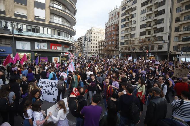Así ha sido la manifestación de la Assemblea Feminista de València