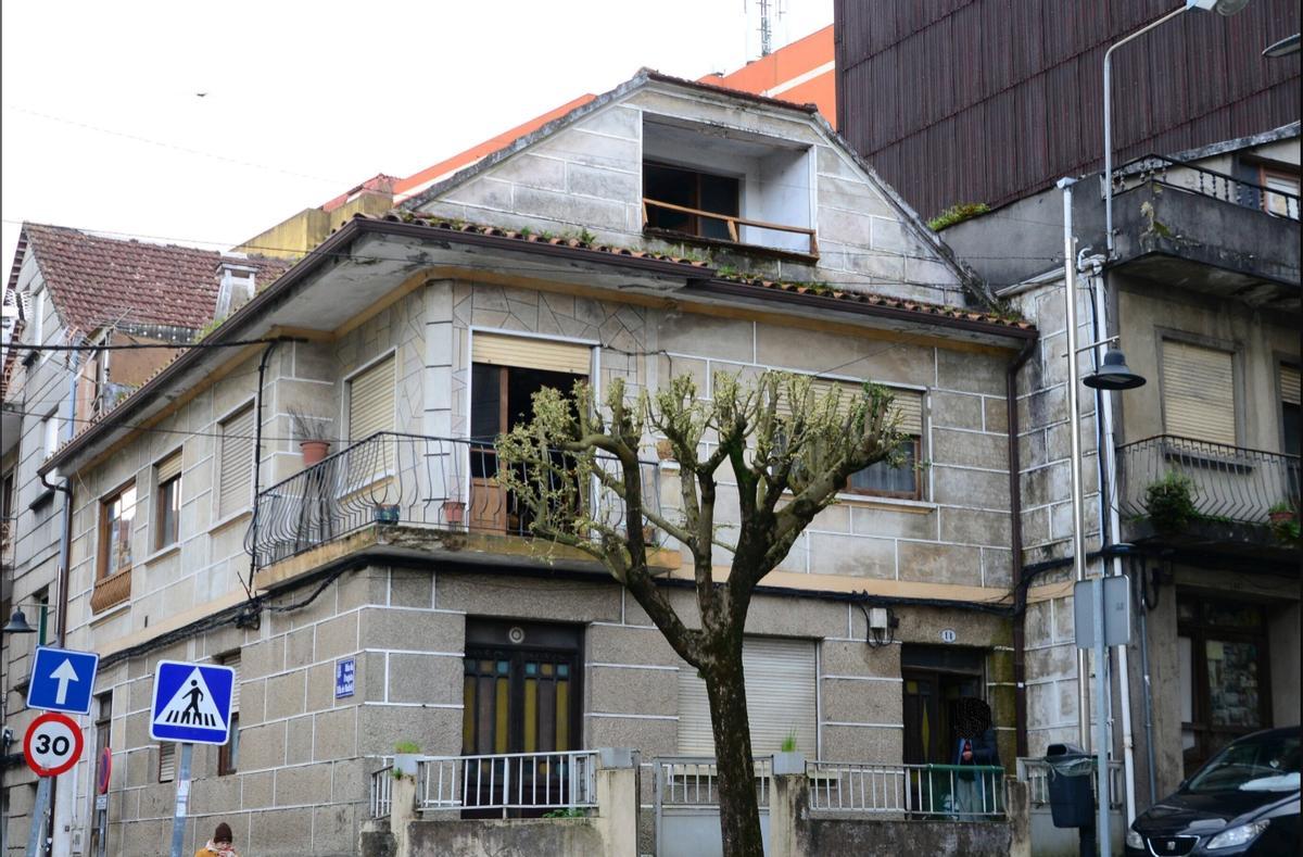 Casa okupa en la calle Méndez Núñez en Moaña.