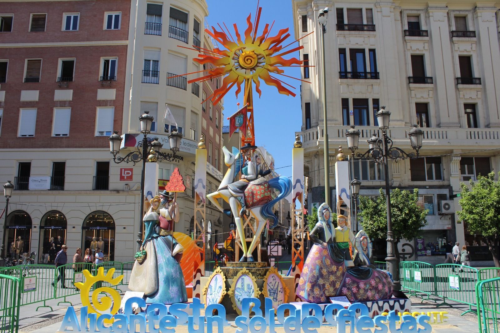 Las Hogueras de Alicante, de promoción en Córdoba