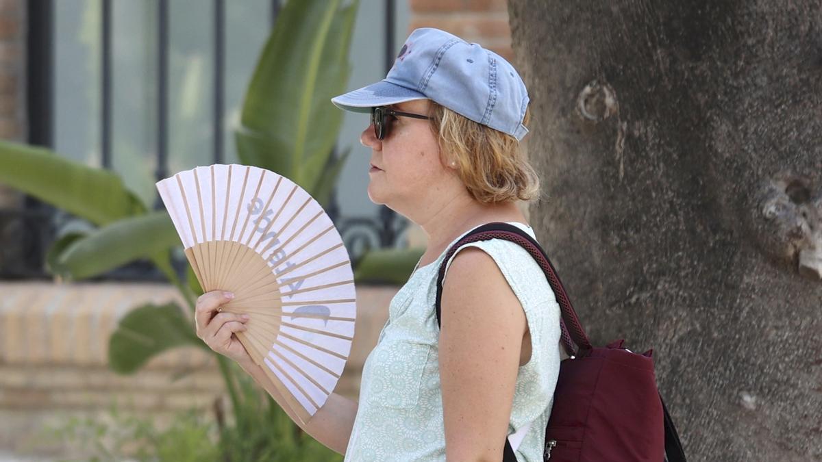 Murcia cambia el calor sofocante por un fin de semana más llevadero, aunque el abanico seguirá siendo necesario