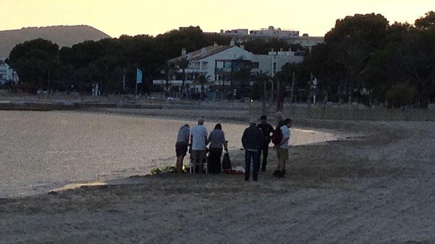 Una anciana de 86 años muere ahogada en la playa del Port de Pollença