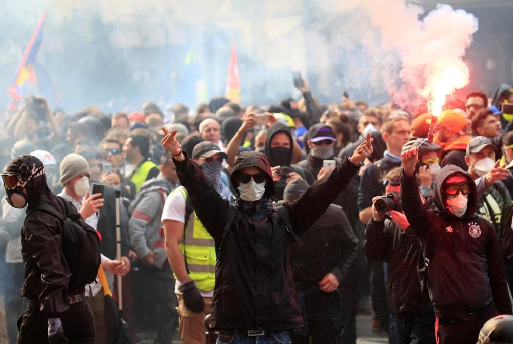 Disturbis a París durant la manifestació de l'1 de maig