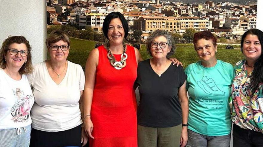 Vilanova del Camí renova el seu compromís en la lluita contra el càncer | AJUNTAMENT DE VILANOVA DEL CAMÍ