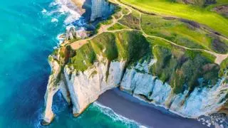 Las playas a un paso de España que han sido declaradas Patrimonio de la Humanidad en 2026:  cuenta una de las historias más crudas del siglo XX