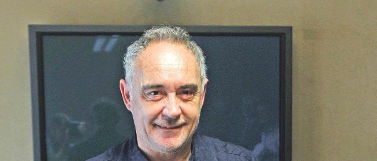 Ferran Adrià, tras la entrevista en el  hotel Westin de Valencia.