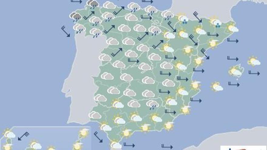 Cielos nubosos y posibilidad de lluvias débiles en Canarias