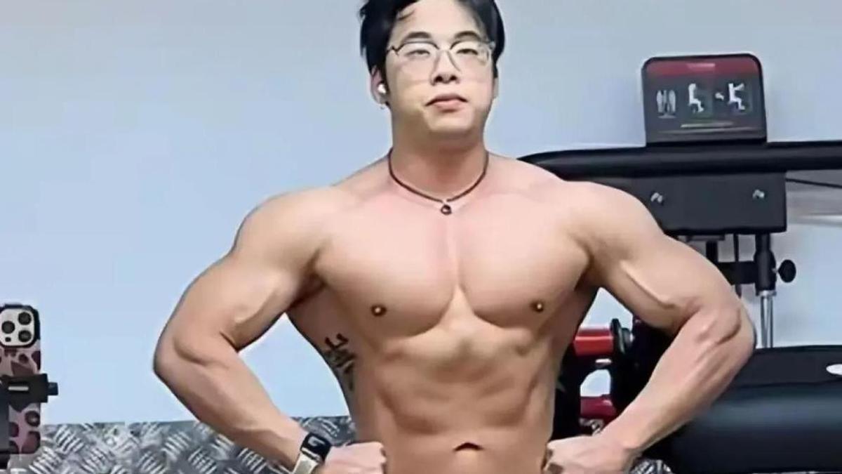 El influencer y culturista chino Bi Jiaqi