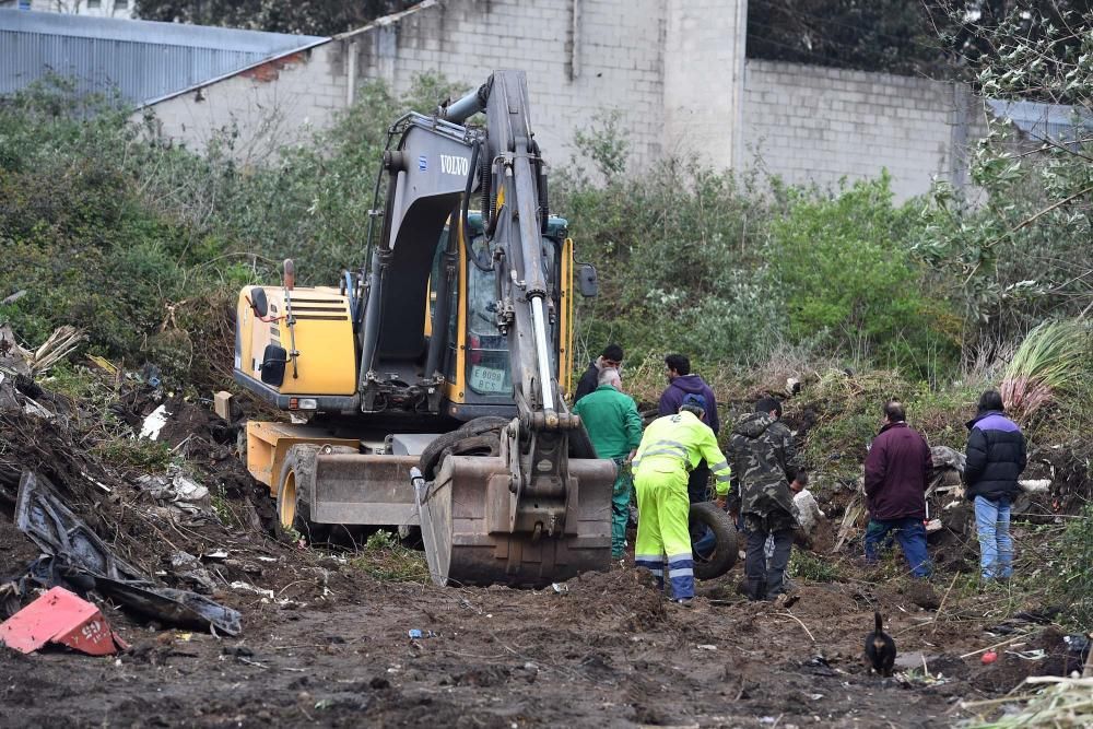 Arranca la limpieza en el poblado de A Pasaxe