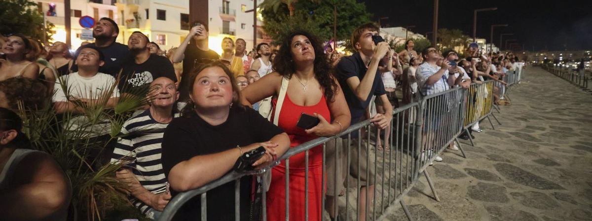 La primera mirada al cielo antes del eclipse