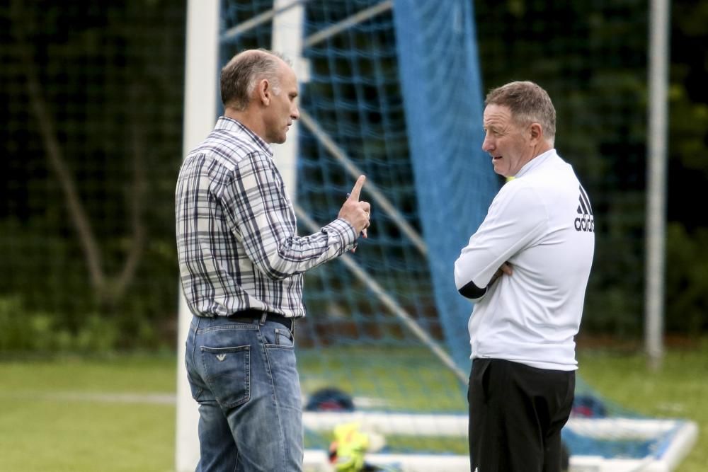 Entrenamiento del Real Oviedo en el Requexón