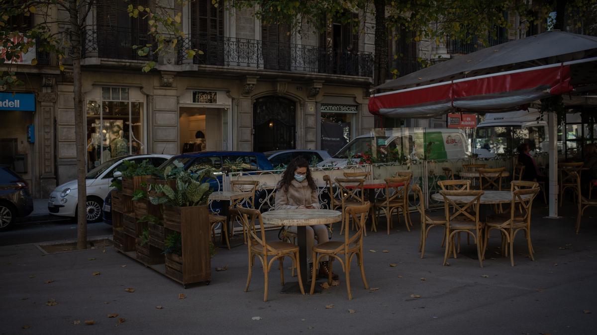 Bars i restaurants podran obrir des de les 6 del matí