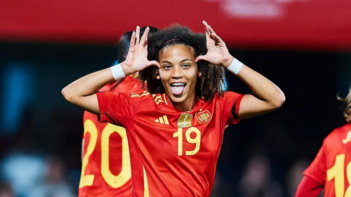 Vicky López con la selección