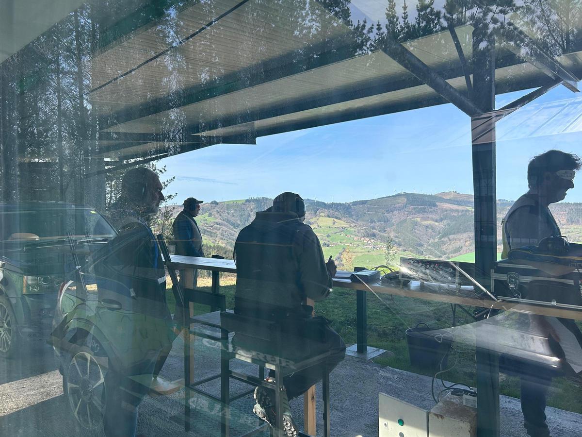 EN IMÁGENES: Así es una mañana de sábado en el campo de tiro de El Viso, en Salas EN IMÁGENES: Así es una mañana de sábado en el campo de tiro de El Viso, en Salas