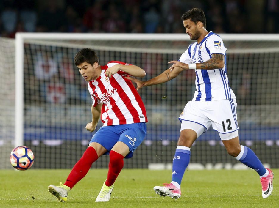 El partido entre la Real Sociedad y el Sporting, en imágenes