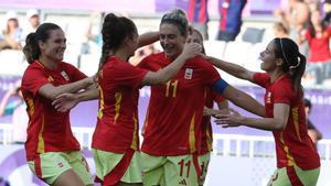 Las jugadoras de la selección española celebran el gol de Alexia Putellas ante Brasil