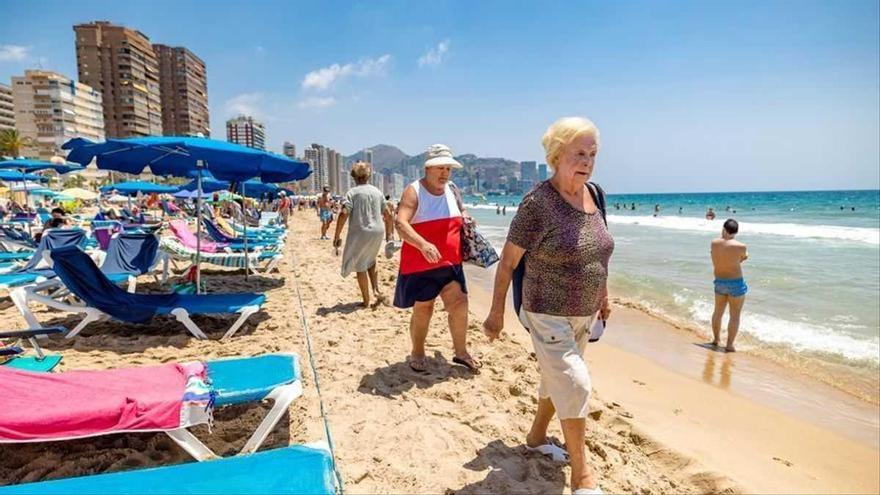 Un caòtic inici de temporada dona una altra estocada als viatges de l’Imserso