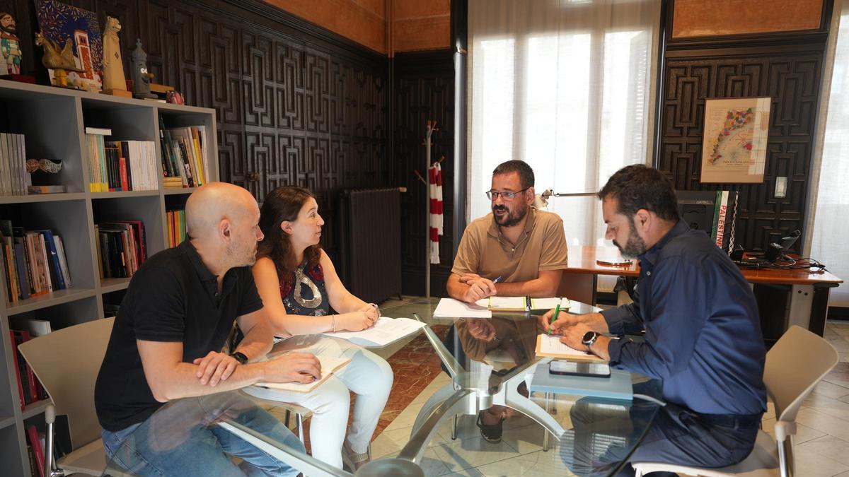 La trobada, aquest dijous, entre Lluc Salellas, Quima Ayats, Bea Esporrín i Maxi Fuentes.