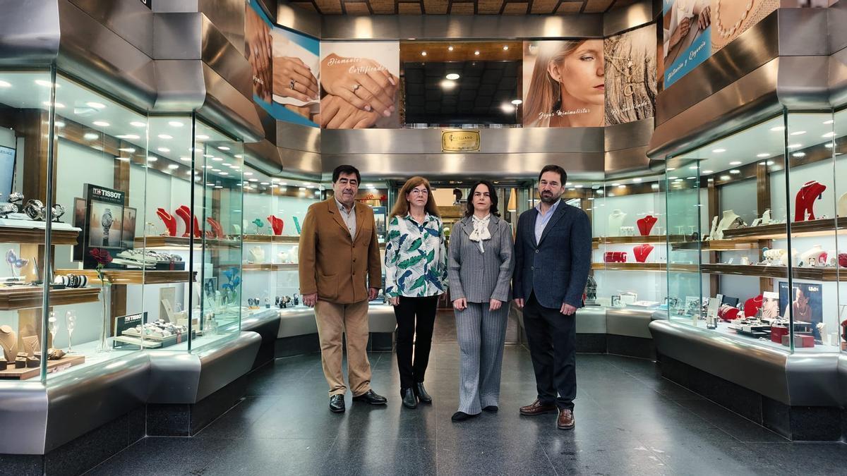 Vídeo | La joyería Castellanos de Badajoz cumple 50 años