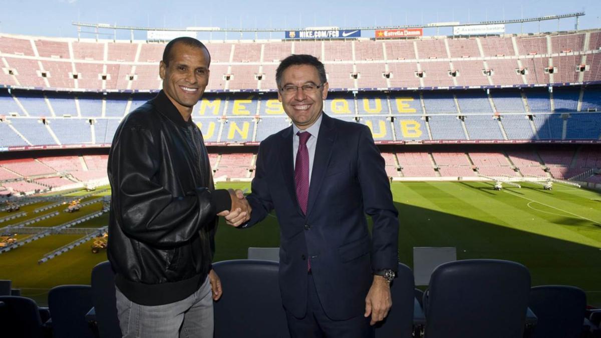 Rivaldo mantuvo un encuentro con Josep Maria Bartomeu