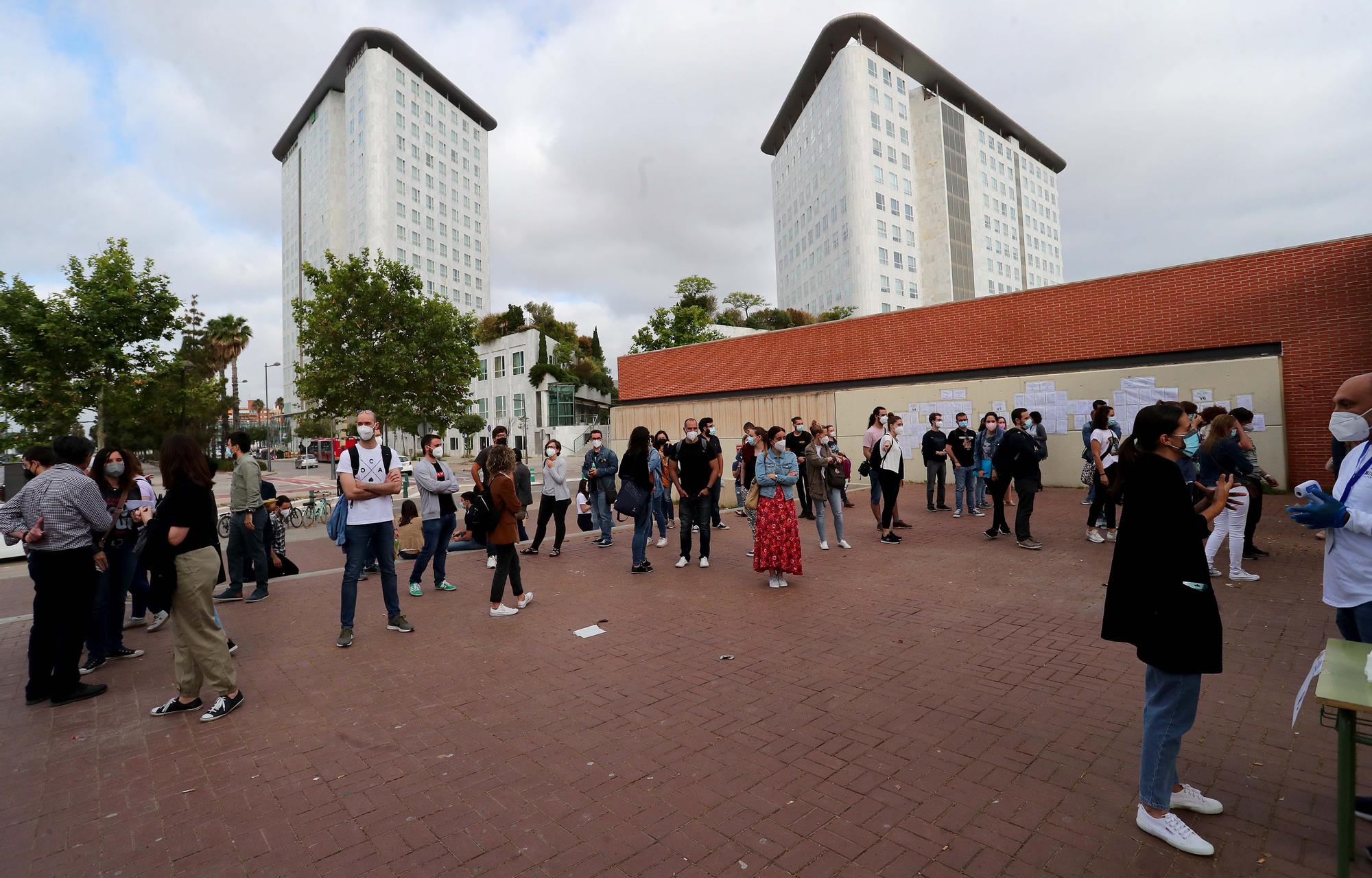 Así ha sido el examen de oposiciones a maestros de secundaria en el IES de Benicalap